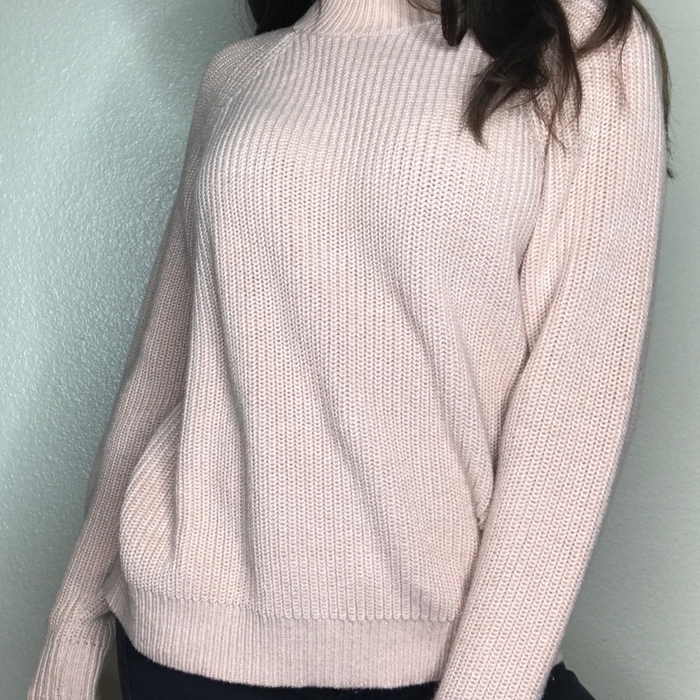 H&M nude pink knit sweater